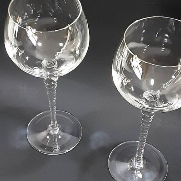 2 Thomas Crystal Holiday White Wine Glasses Fancy Tall Goblets - Picture 5 of 8